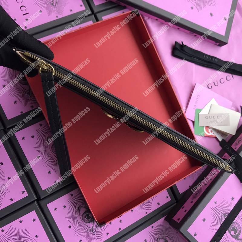 G*u*i bee leather pouch bag white/black