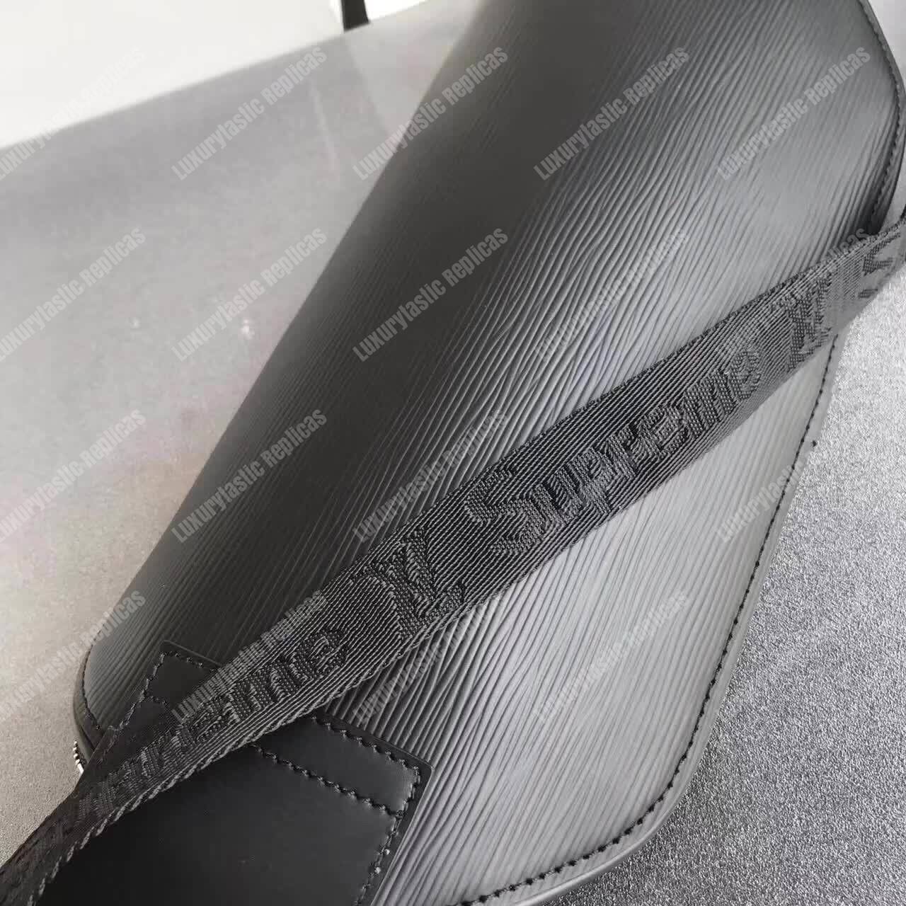 l**is V*t*n x sup*e bumbag epi black