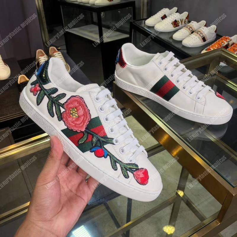 G*u*i ace embroidered floral sneaker white