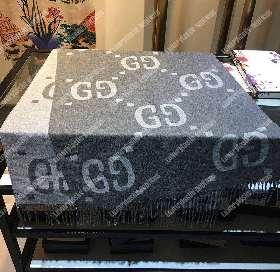 G*u*i gg jacquard wool silk scarf grey
