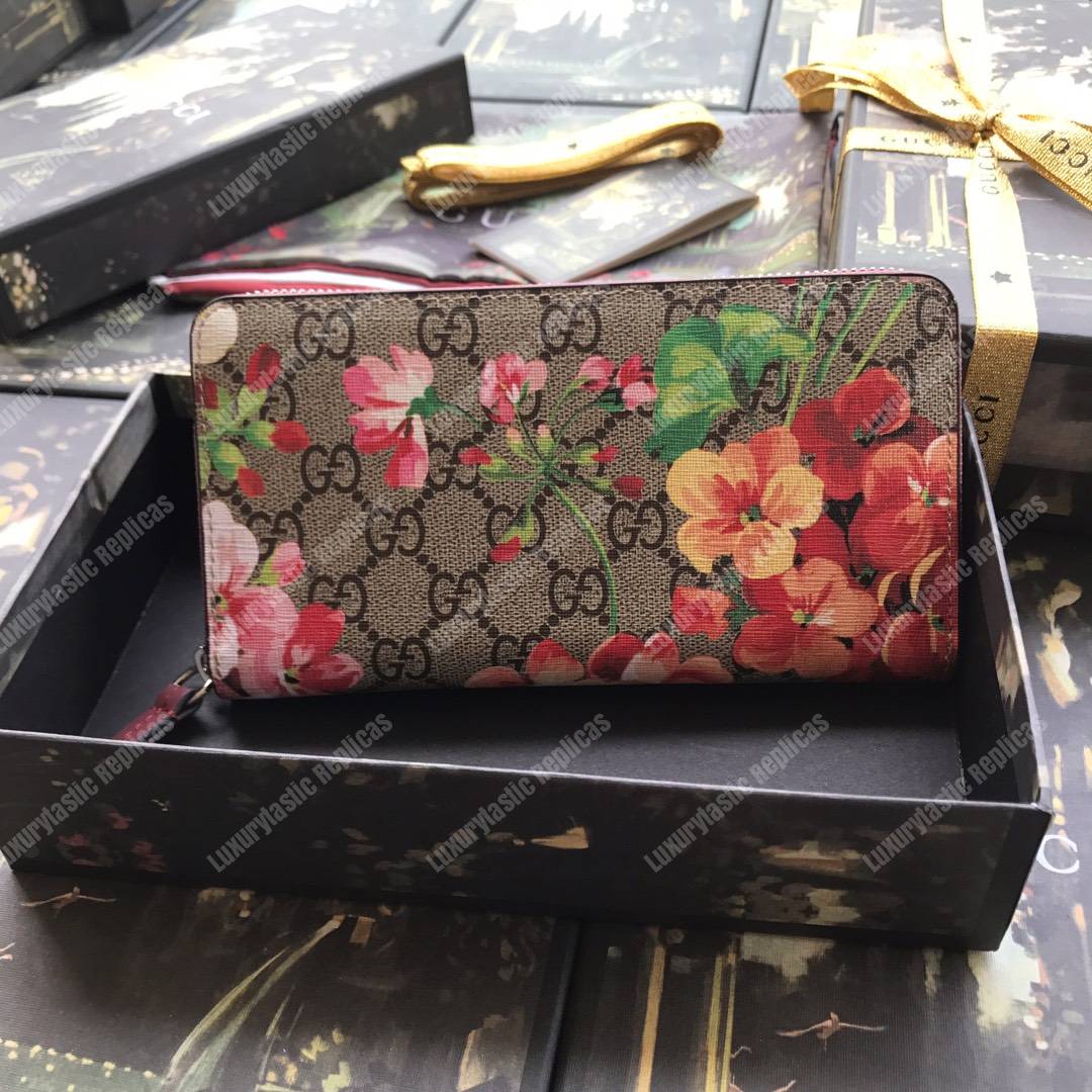G*u*i gg blooms sup*e zip around wallet antique pink