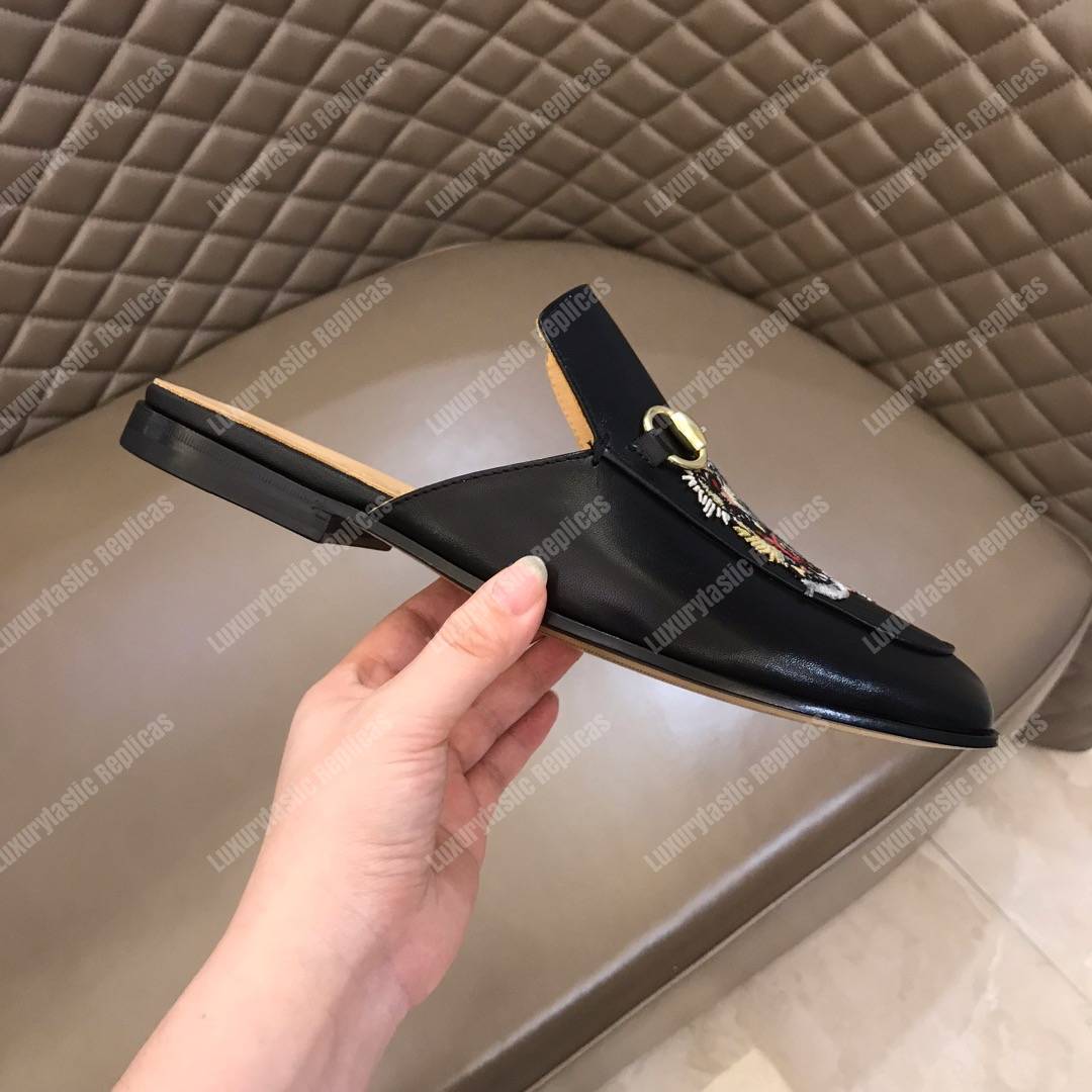 G*u*i princetown leather tiger slipper black