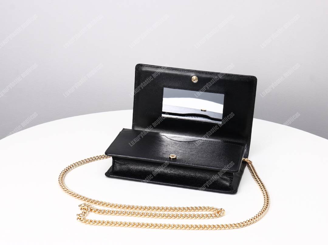 G*u*i leather chain card case wallet black