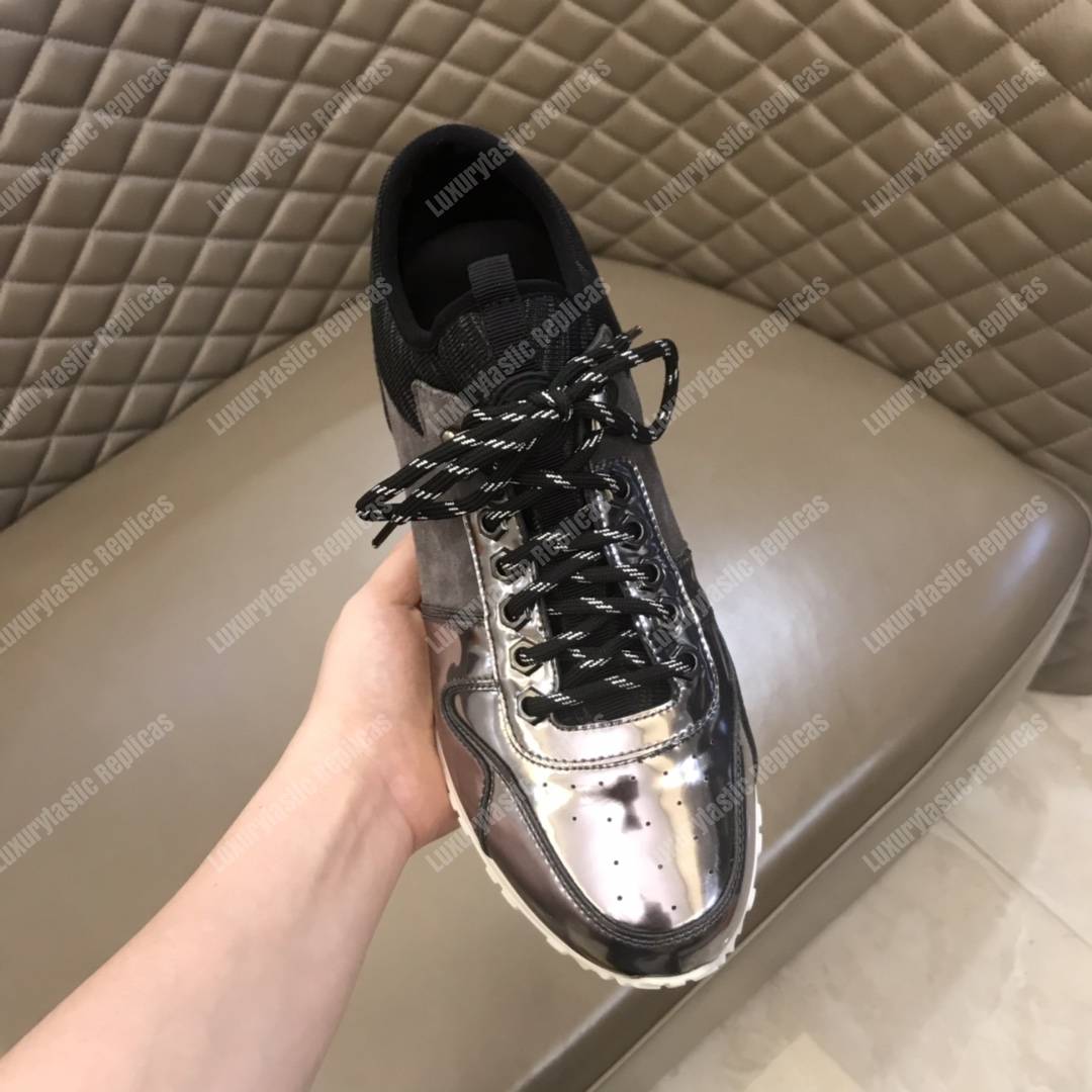 LV Run Away Trainer Grey