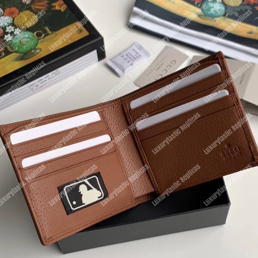 G*u*i original gg canvas wallet with new york yankees patch™