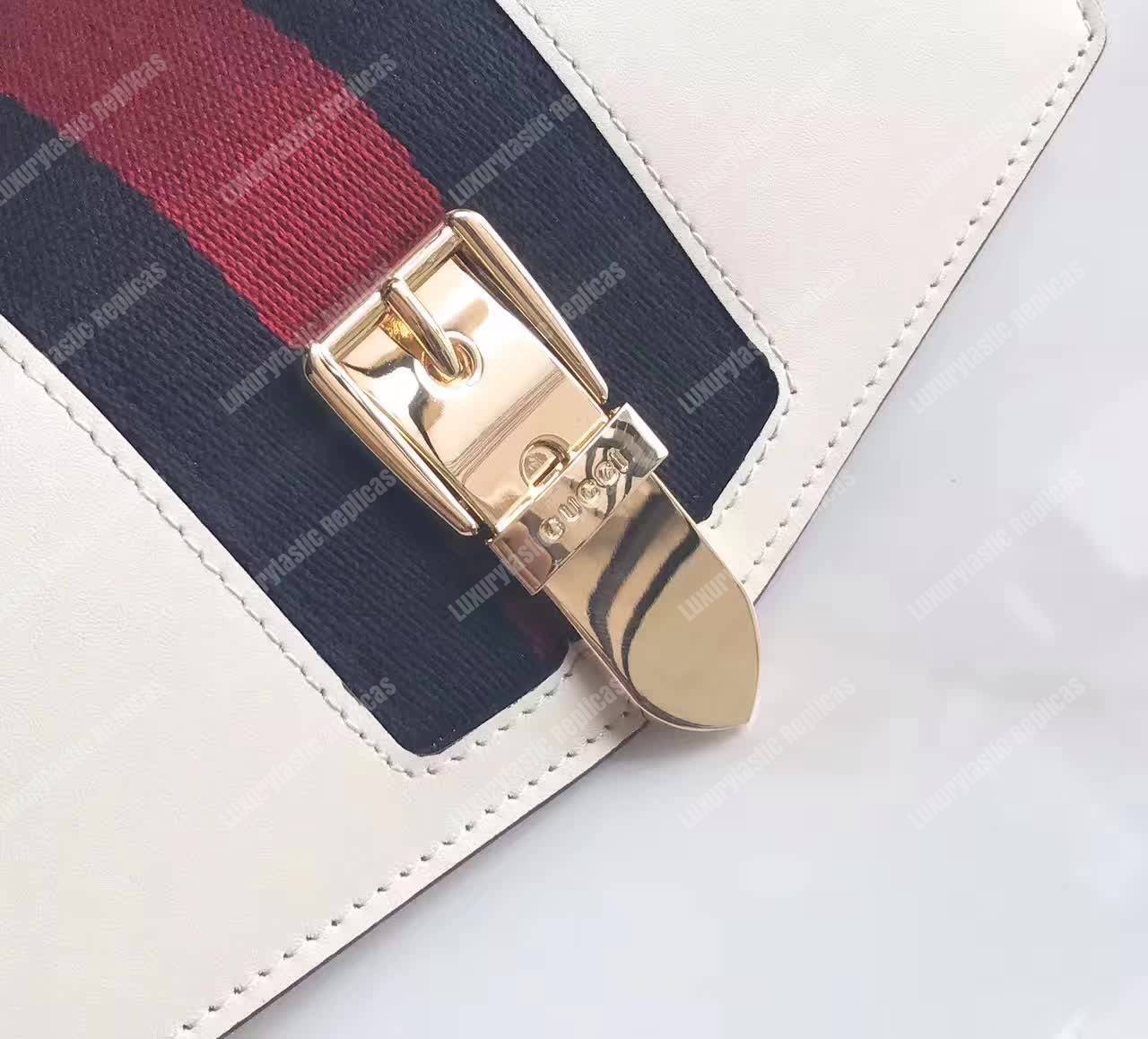 G*u*i sylvie leather continental wallet white