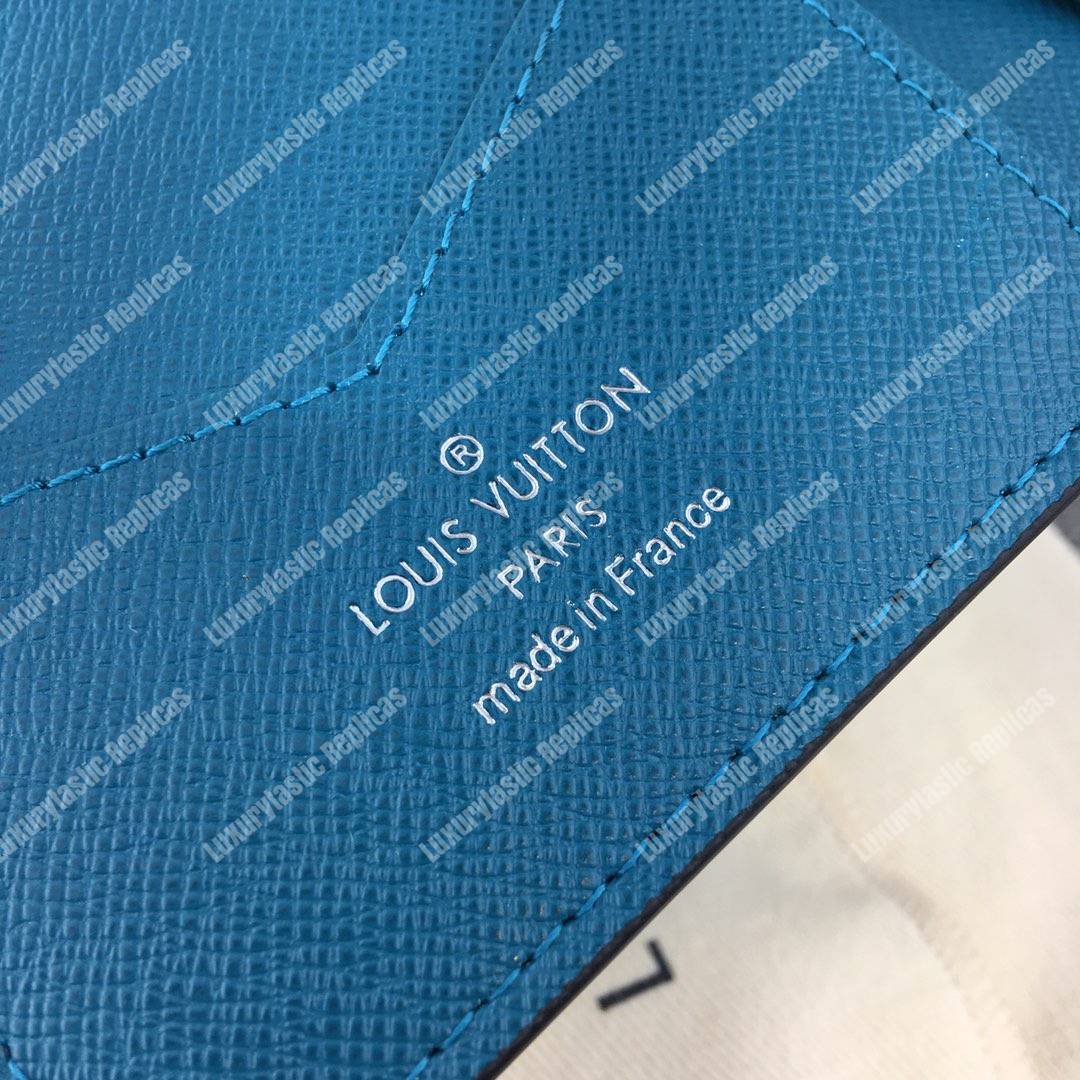 LV Passport Cover Taiga Monogram Vert