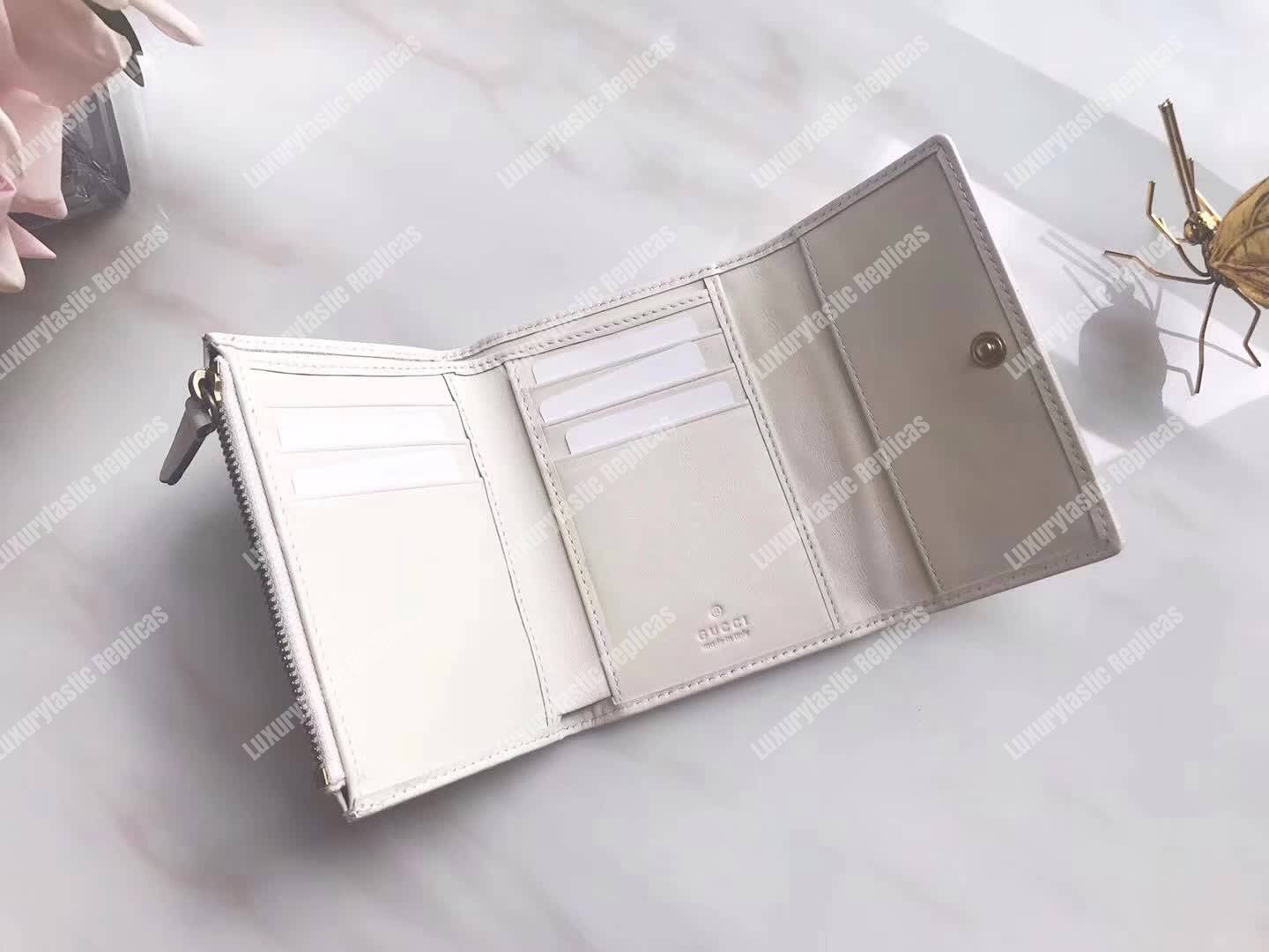 G*u*i gg marmont matelassé wallet white