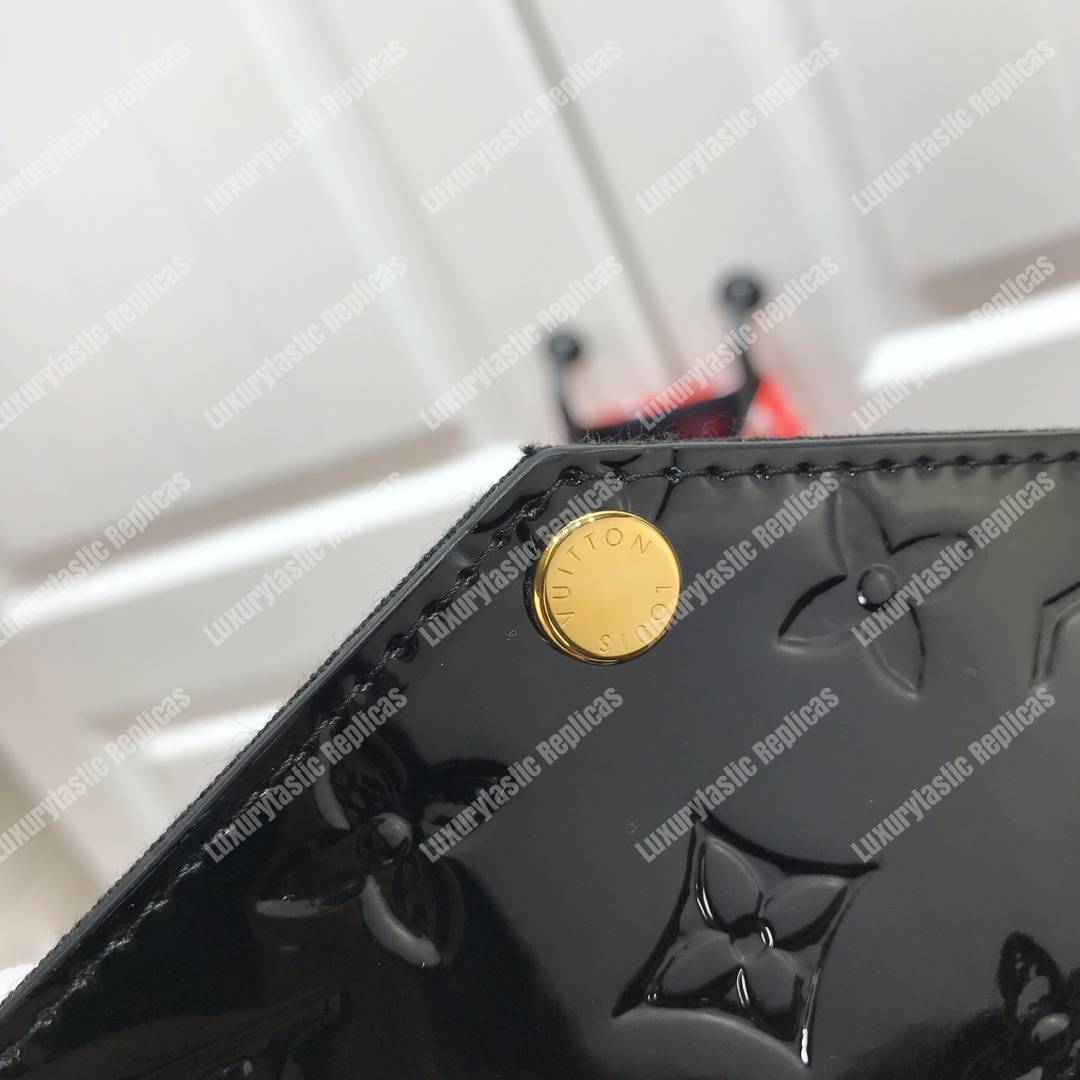 LV Pochette Felicie Monogram Vernis Leather Black