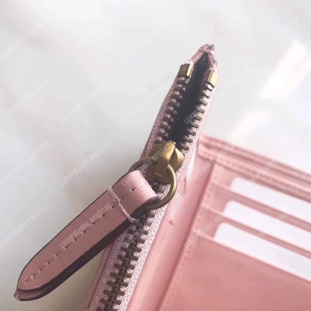 G*u*i gg marmont matelassé wallet baby pink