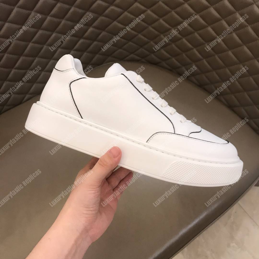 Pra*a leather sneakers white/black linning