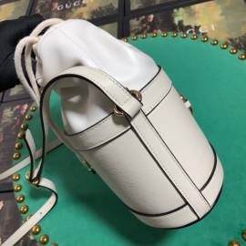 G*u*i 1955 horsebit bucket bag white