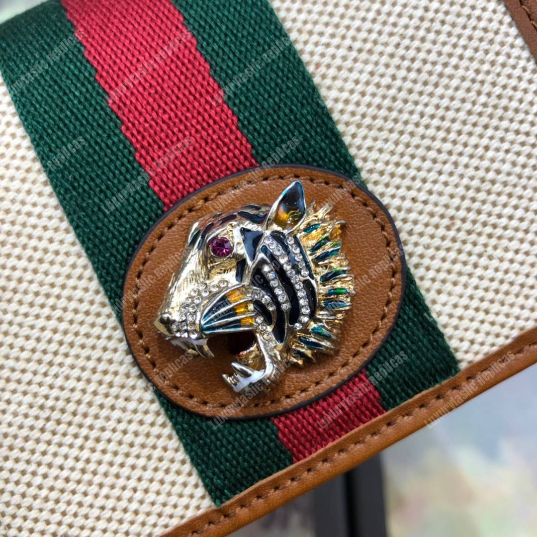 G*u*i rajah chain card case wallet beige