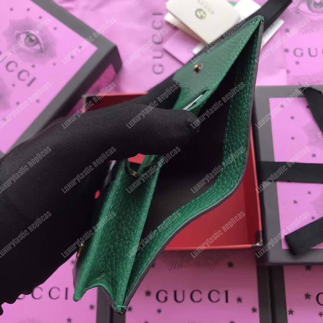 G*u*i animalier card case green with bee