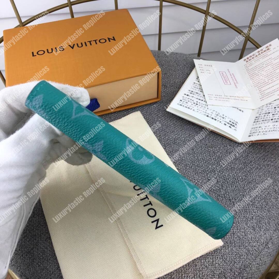 LV Passport Cover Taiga Monogram Vert