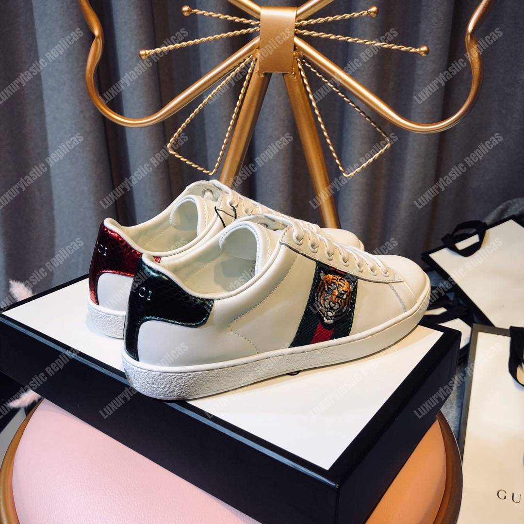 G*u*i ace embroidered sneaker