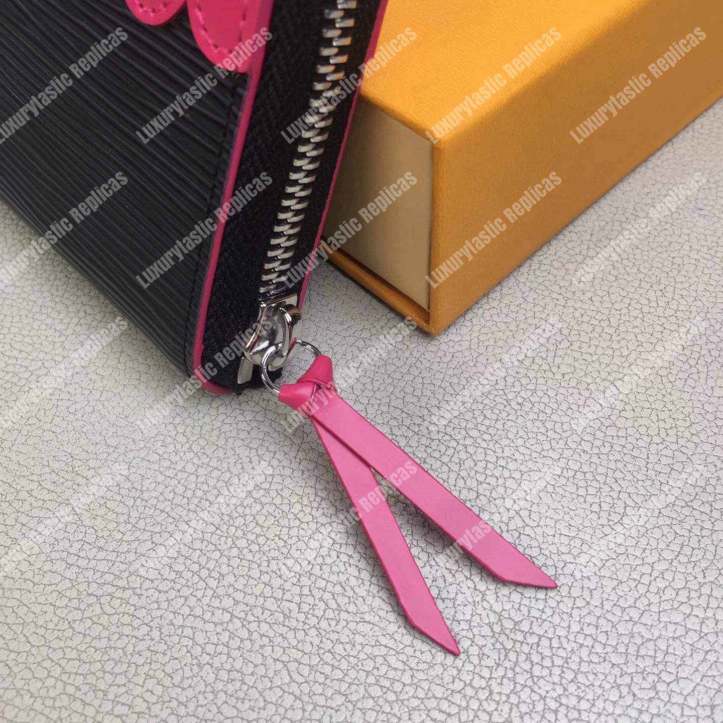 LV Clemence Wallet Noir