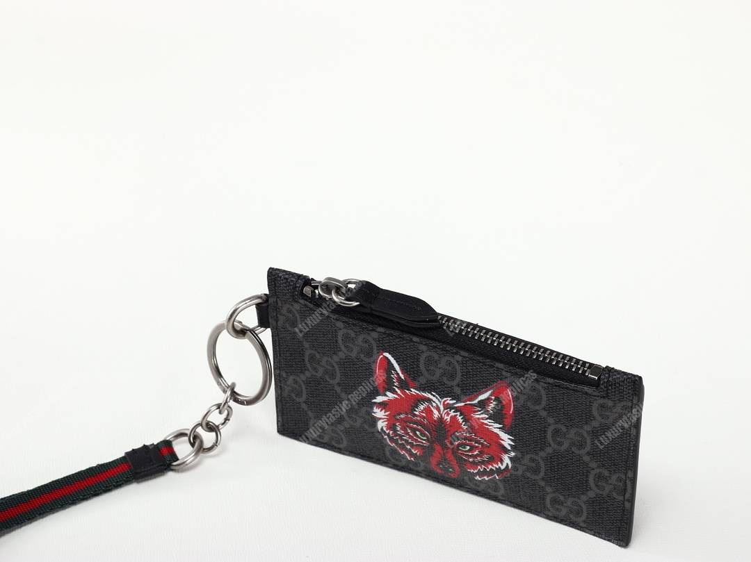 G*u*i wolf print gg sup*e card case keychain strap