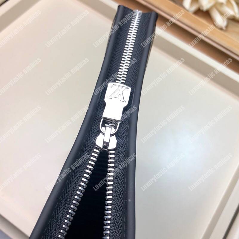 LV Pochette Voyage Alps