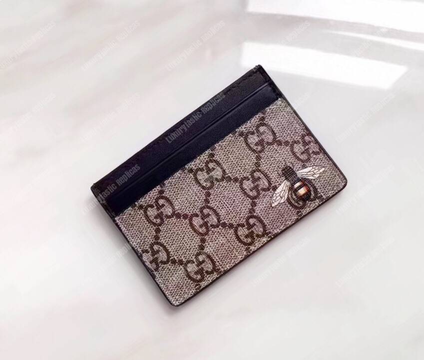 G*u*i bee print gg sup*e card case