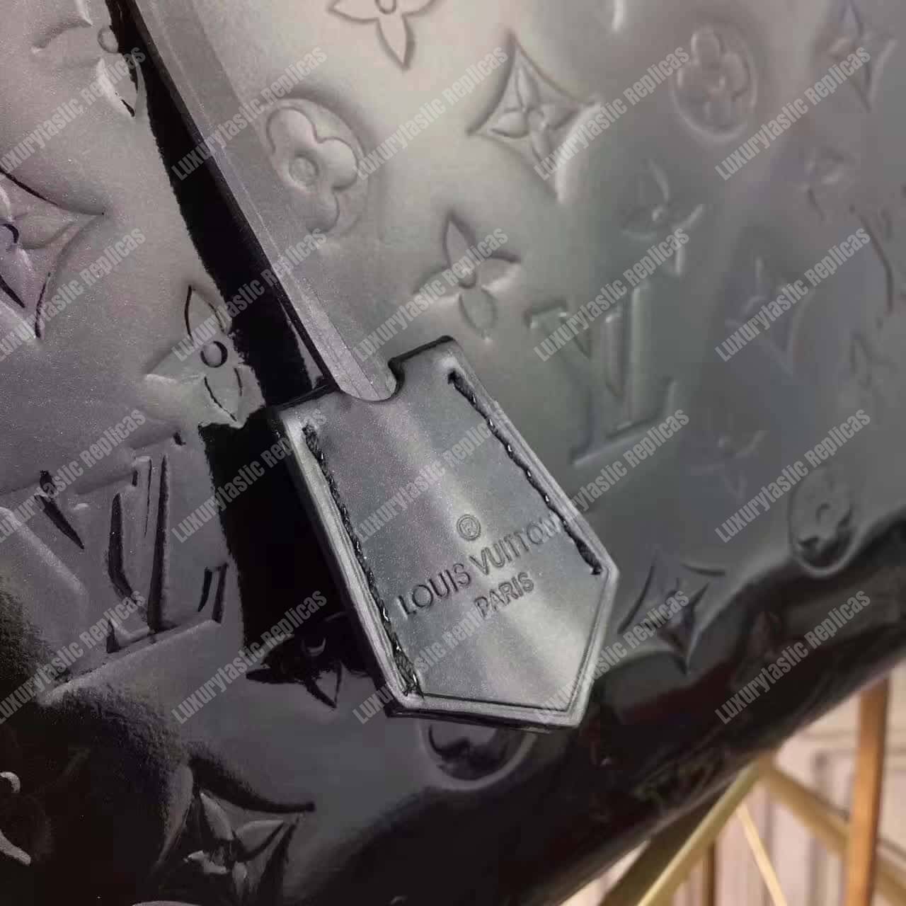 LV Montaigne MM Tote Bag Monogram Vernis Black
