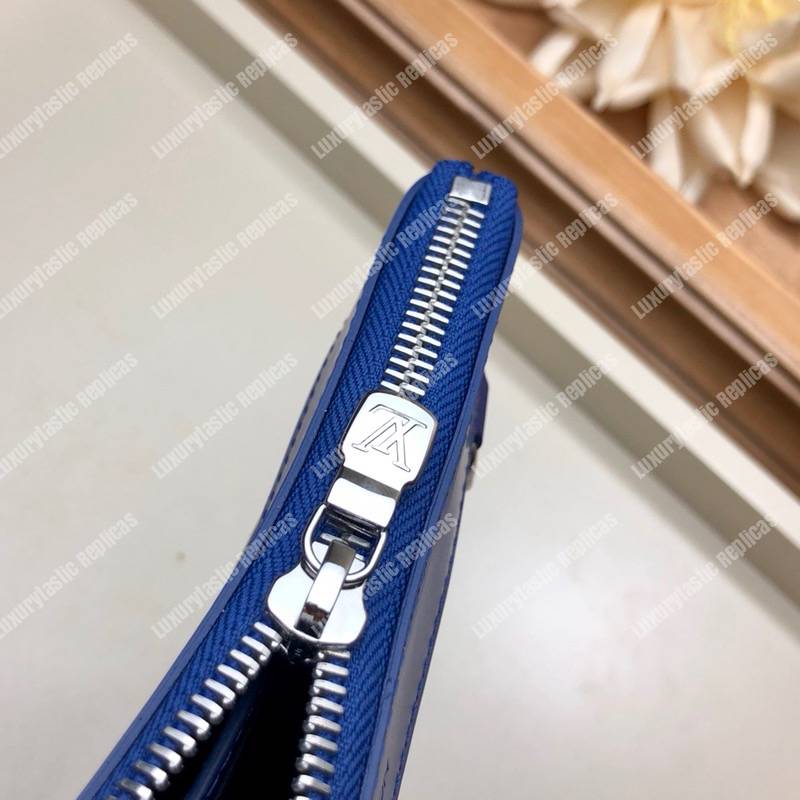 LV Discovery Pochette PM Monogram Cobalt Canvas