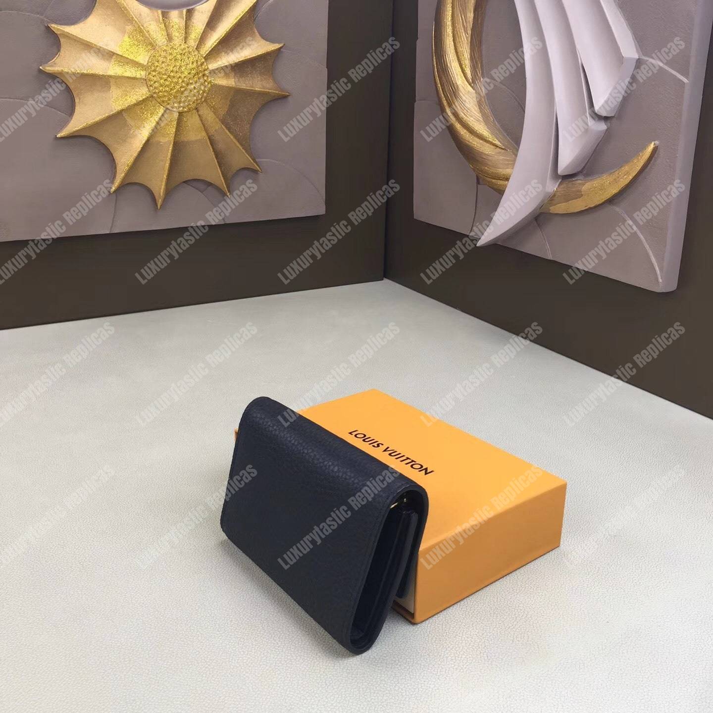 LV Compact Wallet Taurillion Leather Noir