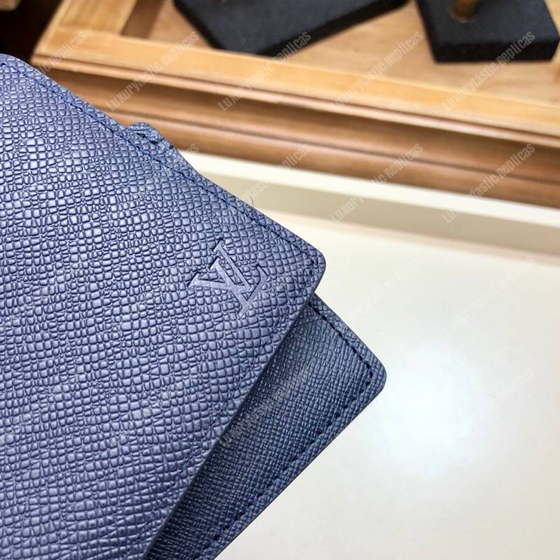 LV Multiple Wallet Taiga Leather Bleu Marine