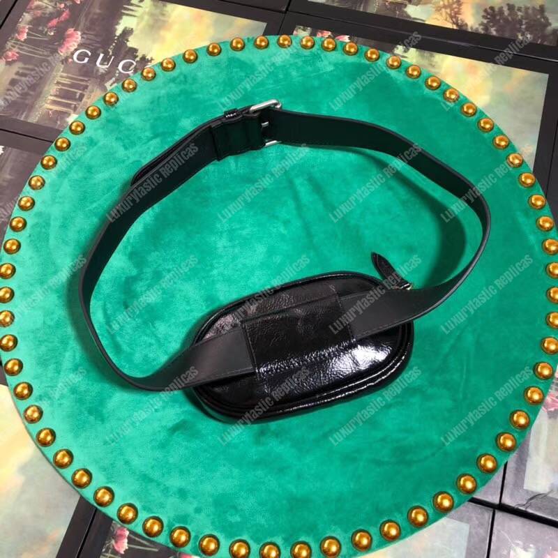 G*u*i oval belt bag rubber logo black