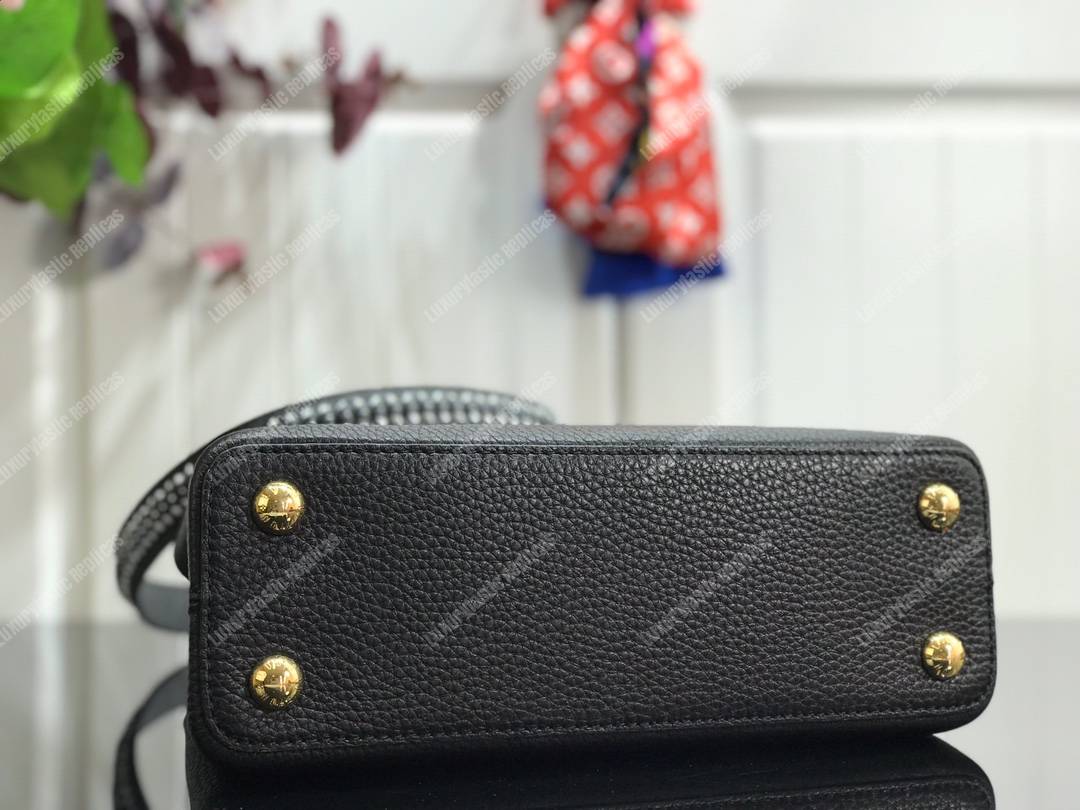 LV Capucine PM Handbag Taurillon Leather Noir/Blanc