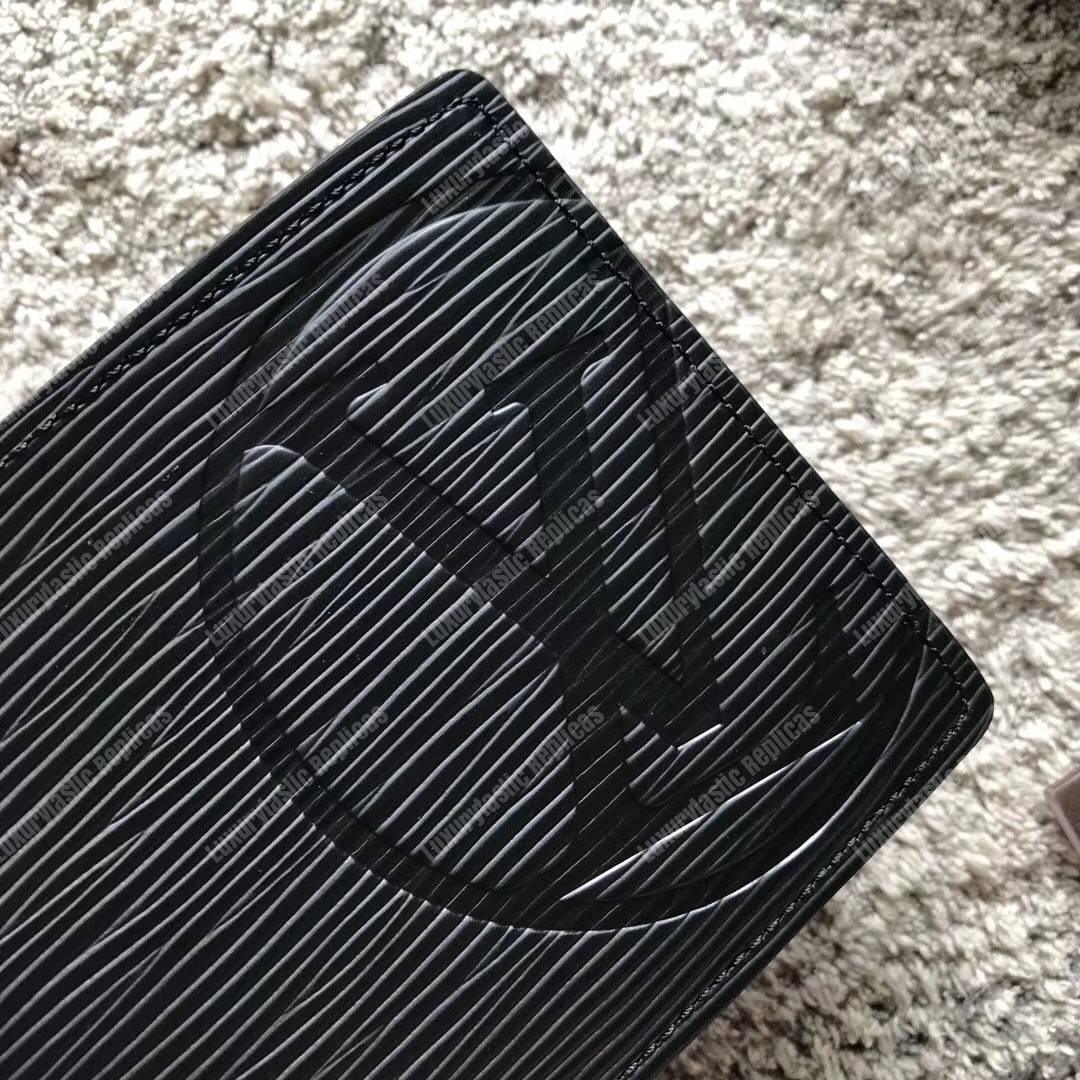 LV Multiple Wallet Epi Leather Noir Initial