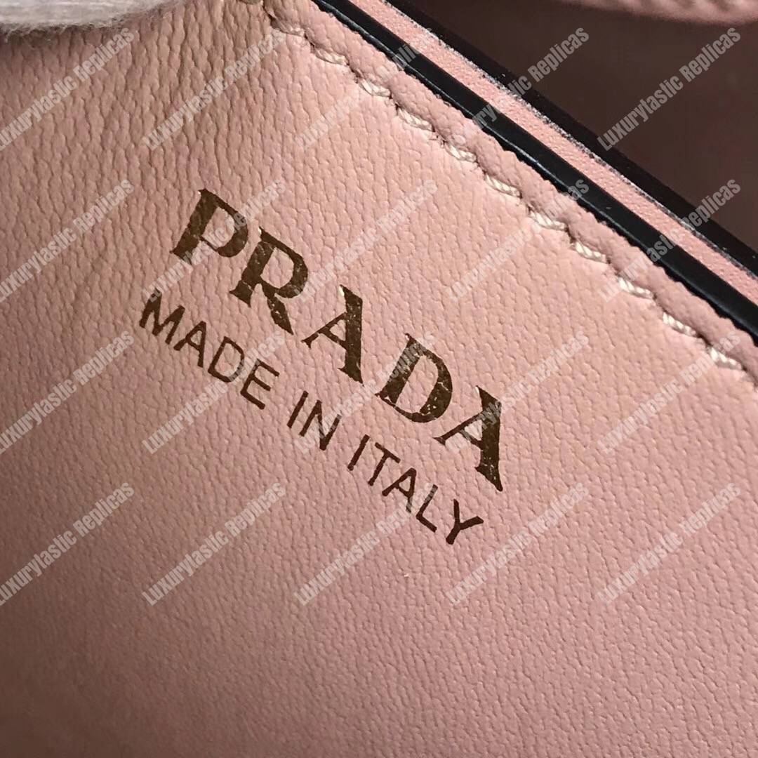 Pra*a panier medium straw bag magnolia