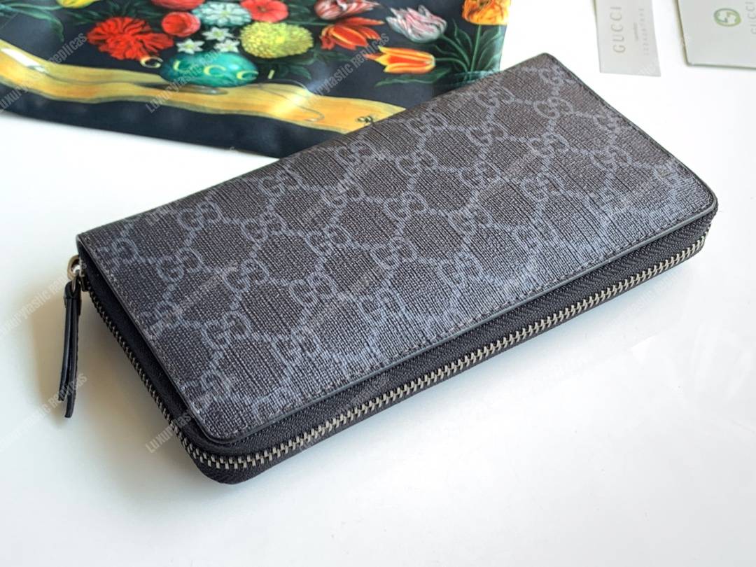 G*u*i kingsnake print gg sup*e zip around wallet black