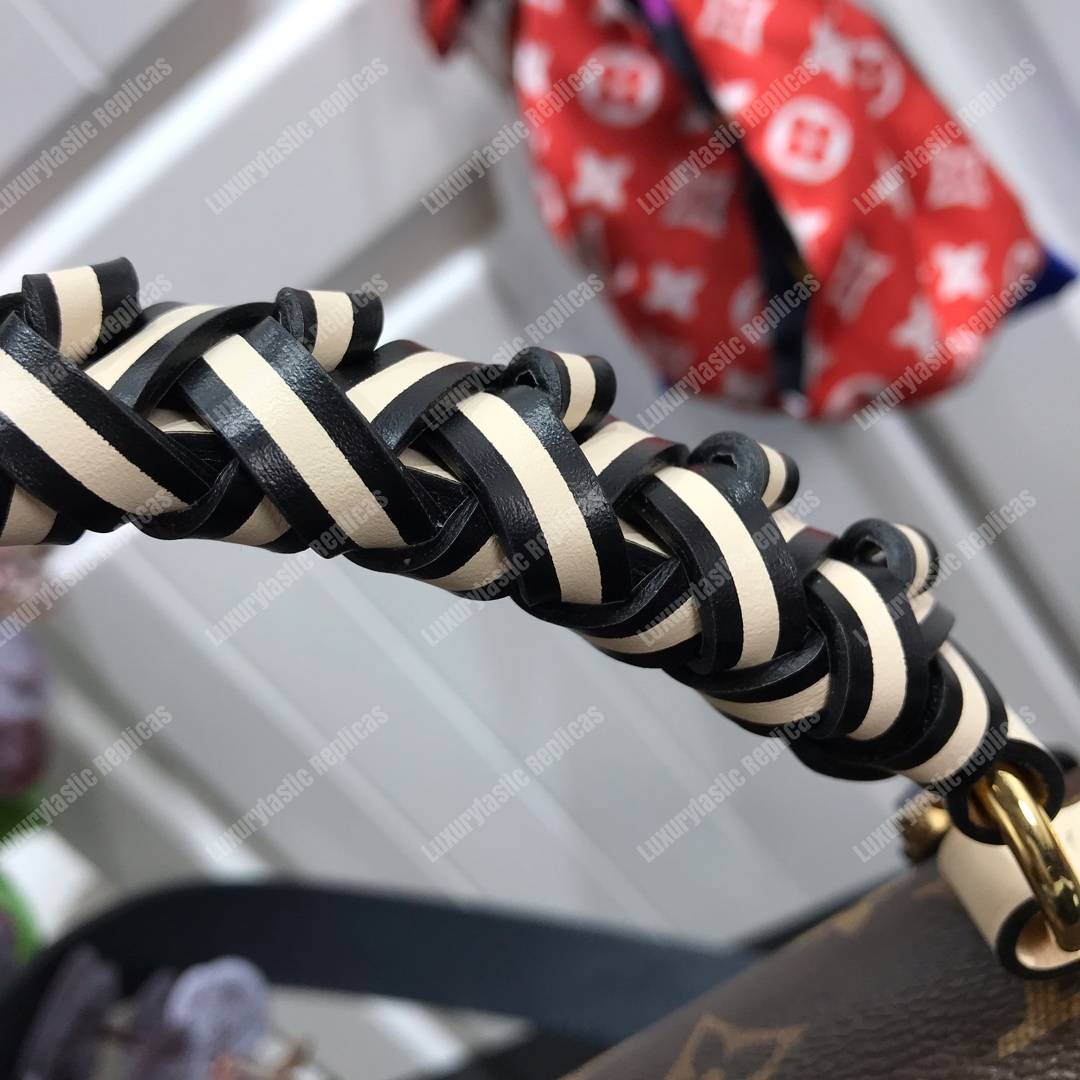 LV Pochette Métis Monogram Canvas Crème Beige
