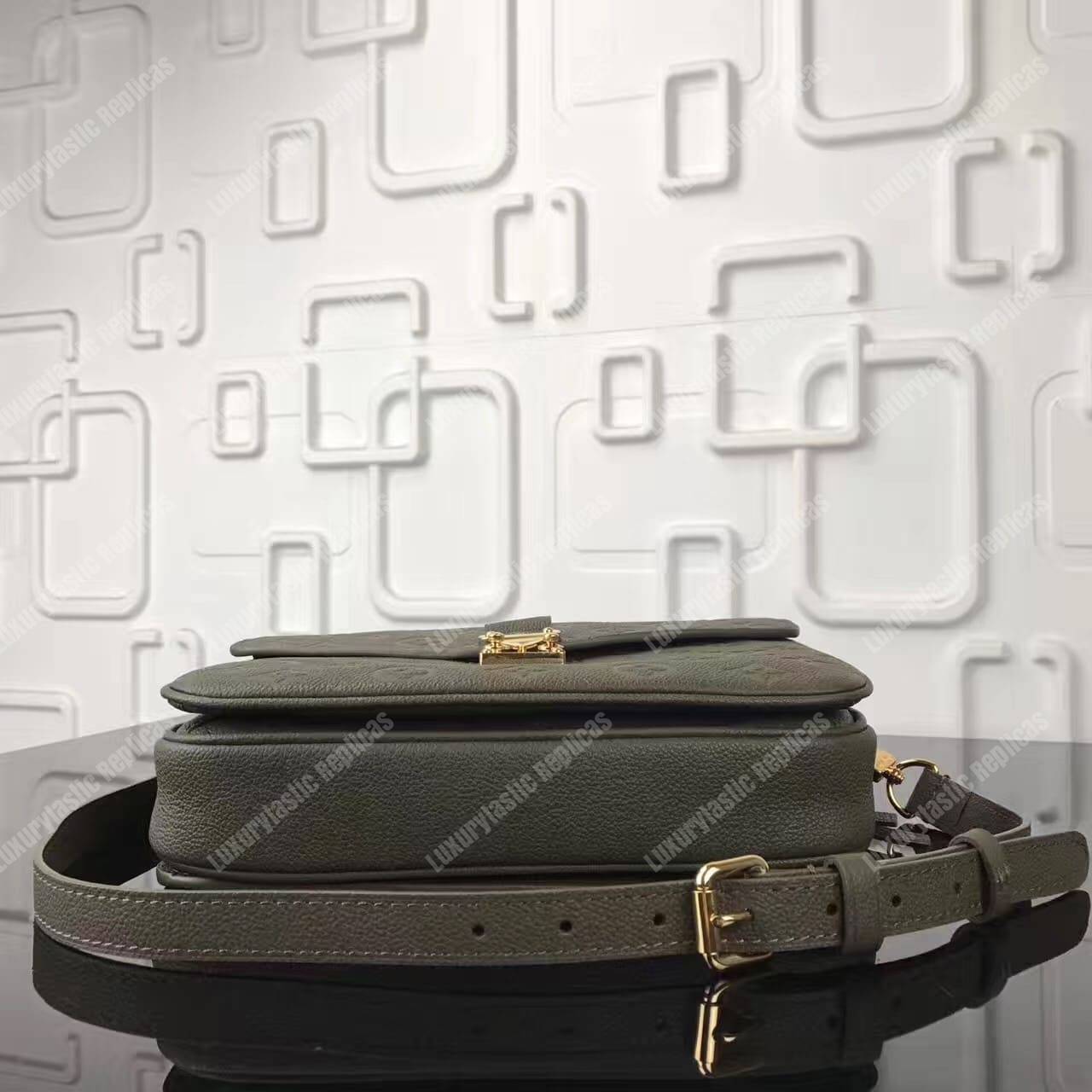 LV Pochette Metis Luxury Monogram Empreinte Green