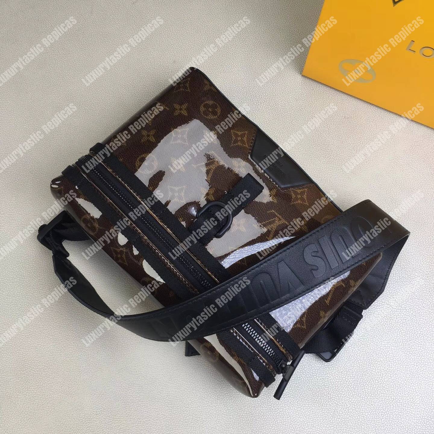 LV Messenger PM Monogram Glaze