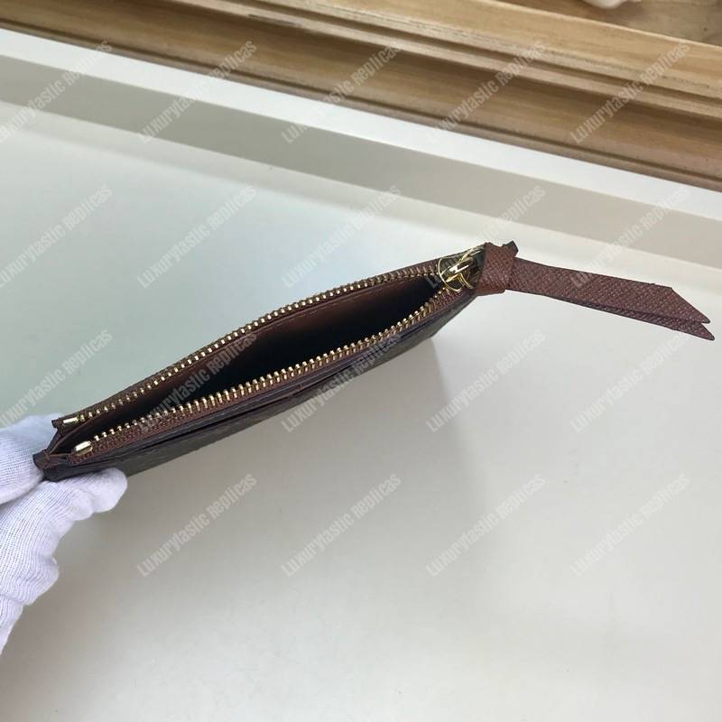 LV Zipped Card Holder Monogram Brown