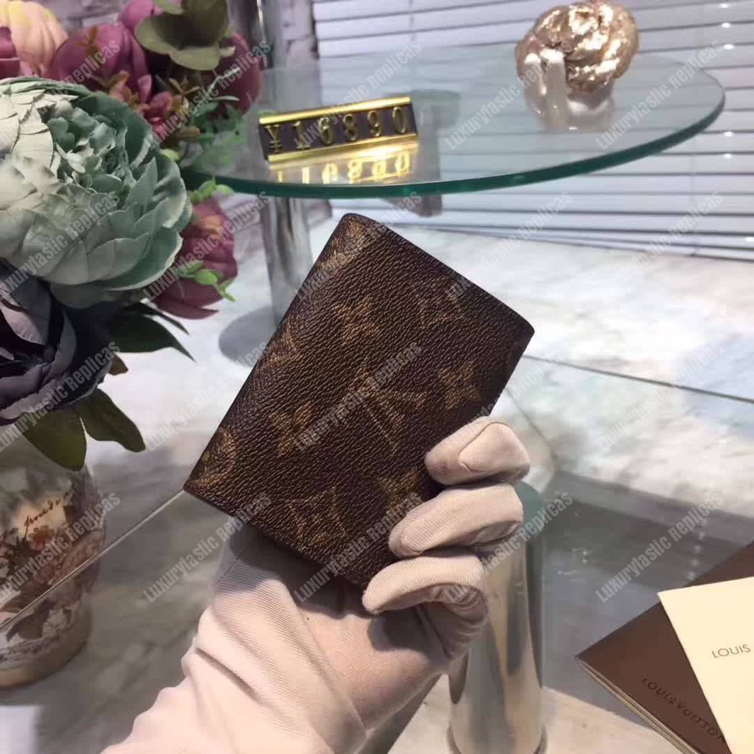 LV Enveloppe Carte De Visite Monogram