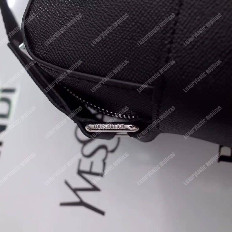 LV Anton Messenger PM Taiga Leather Ardoise