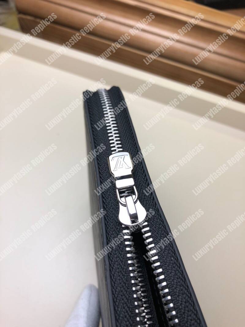 LV Zippy Organizer Epi Leather Noir