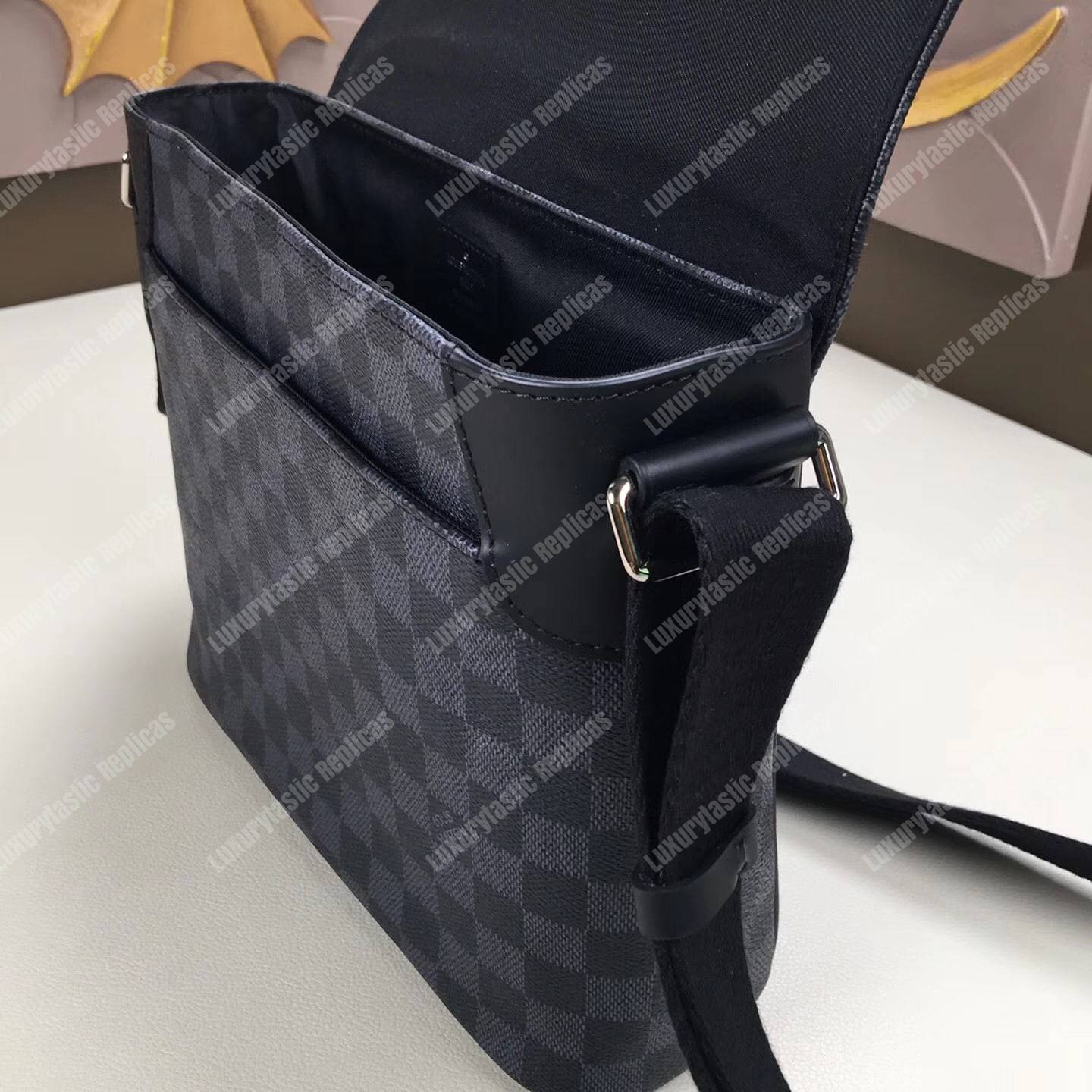 LV District PM Damier Canvas