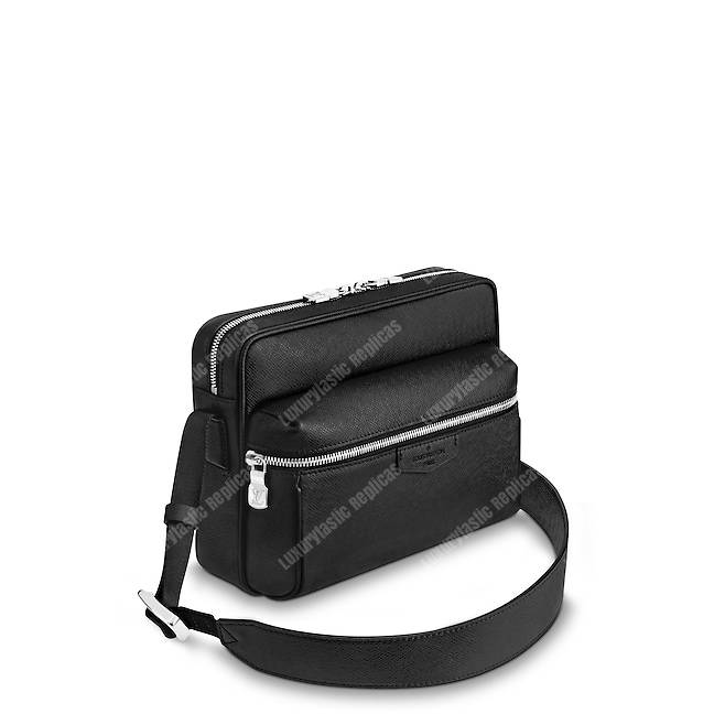 LV Outdoor Messenger PM Taiga Leather Noir