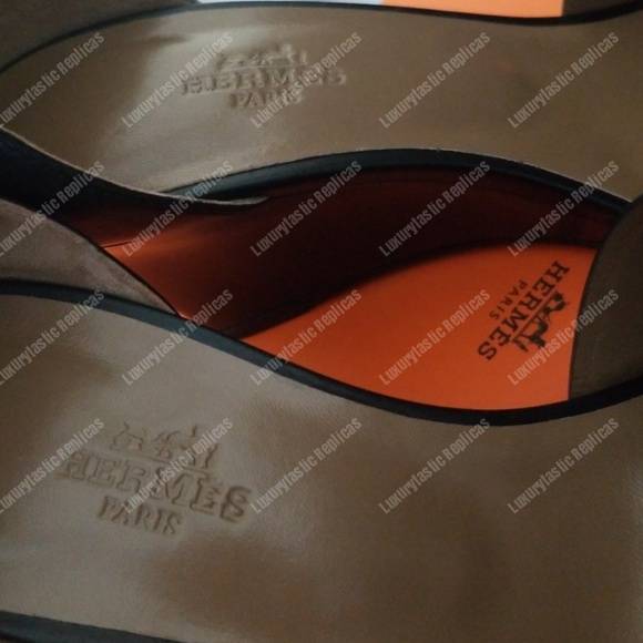 H**mes legend sandal black