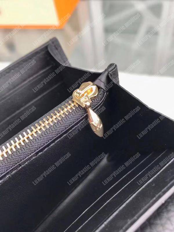 LV Capucines Wallet Taurillon Leather