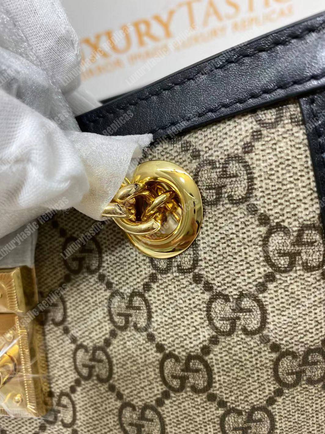 G*u*i padlock medium gg shoulder beige/ebony black