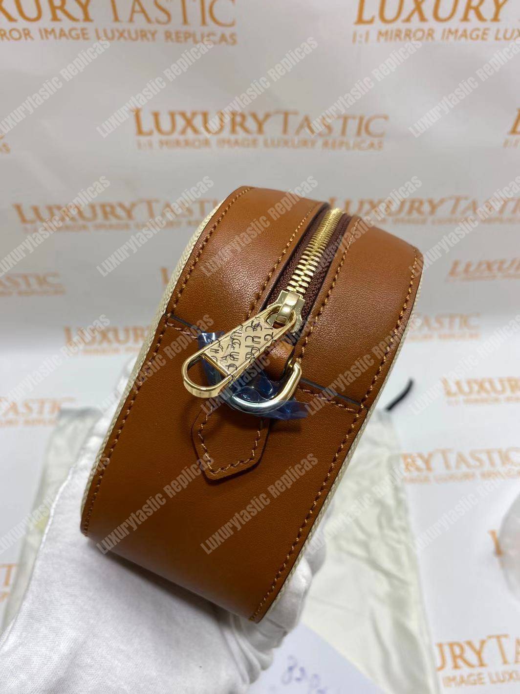 G*u*i vintage canvas shoulder bag