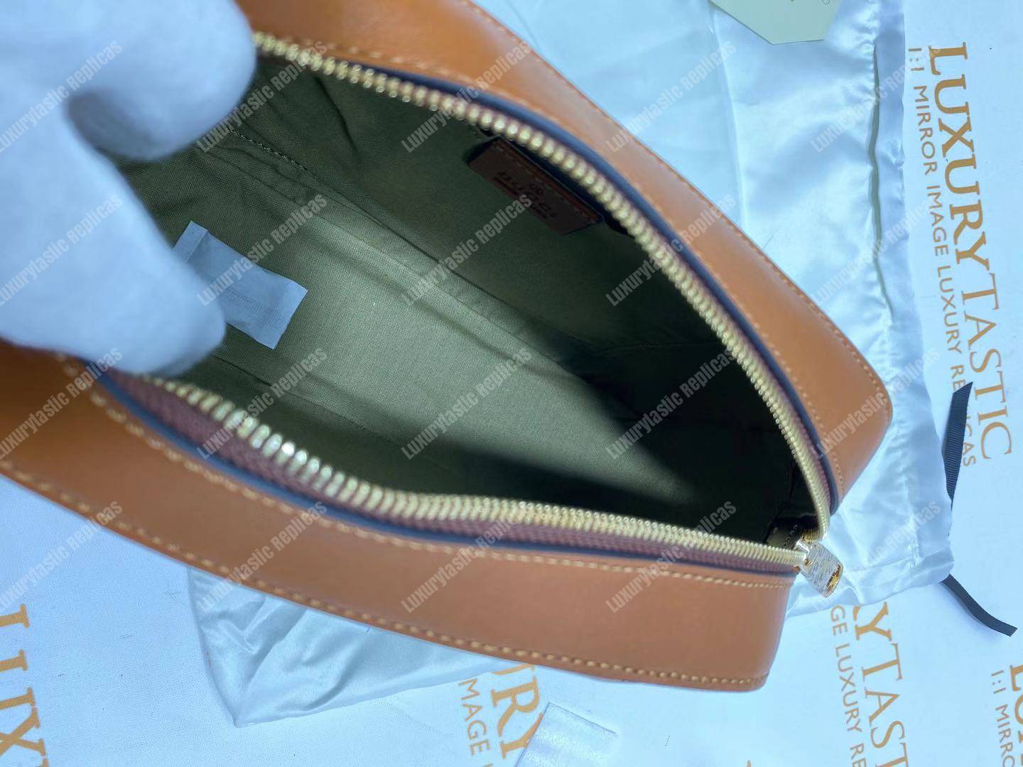 G*u*i vintage canvas shoulder bag