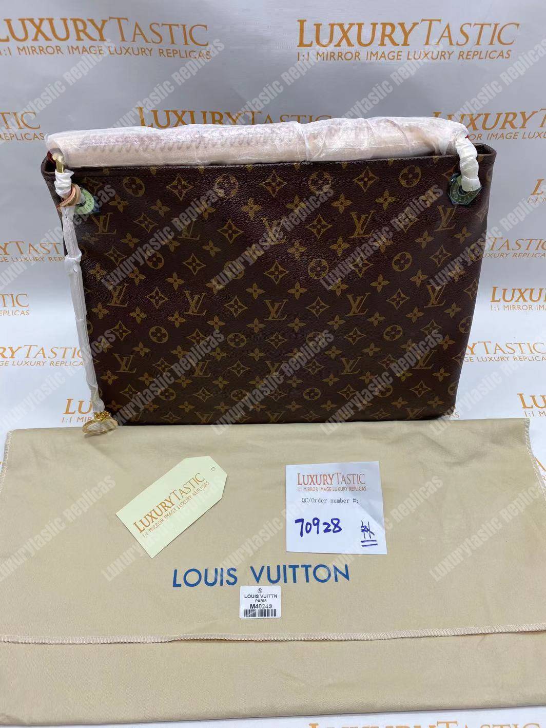 LV Artsy MM Monogram