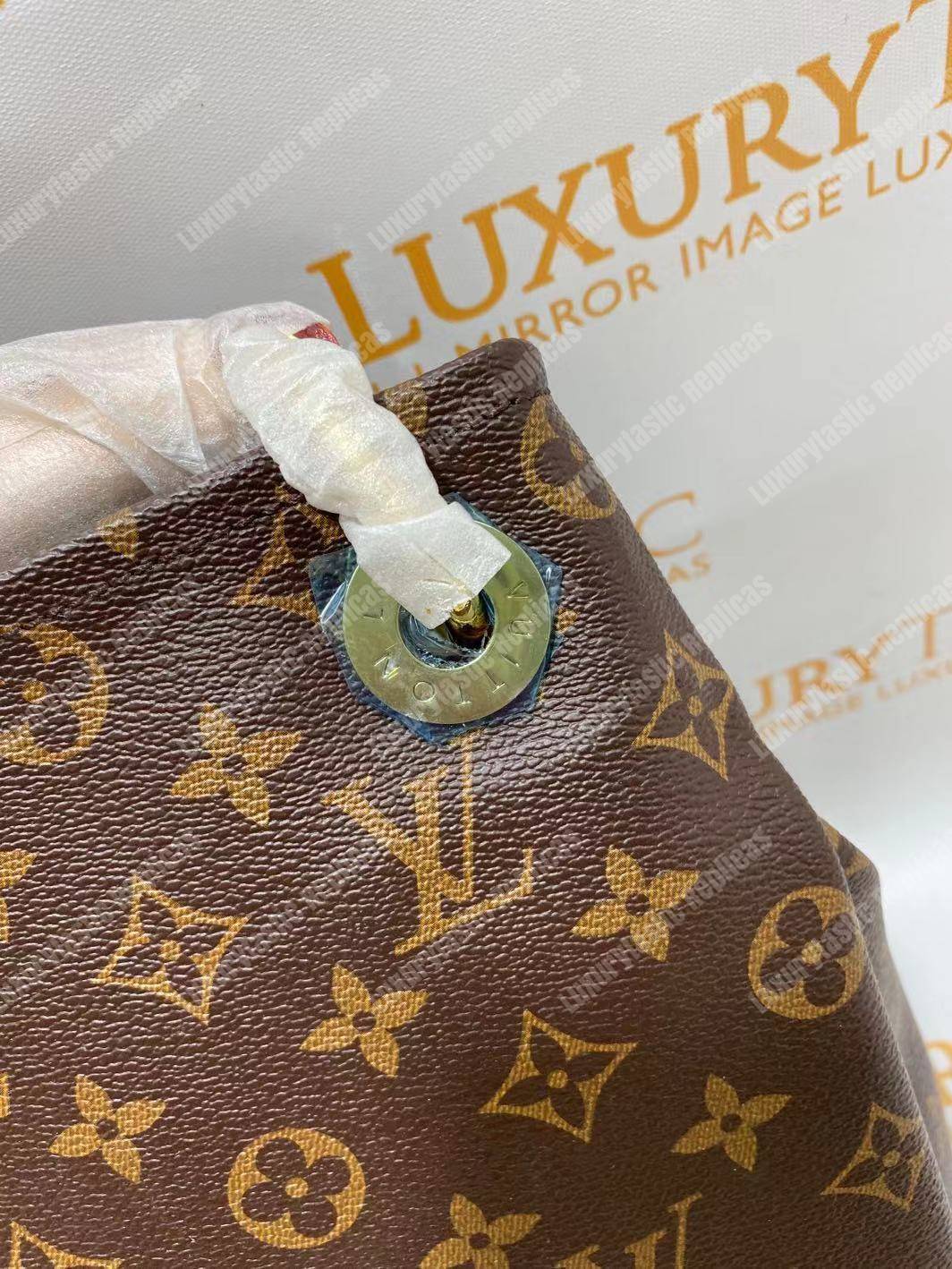 LV Artsy MM Monogram