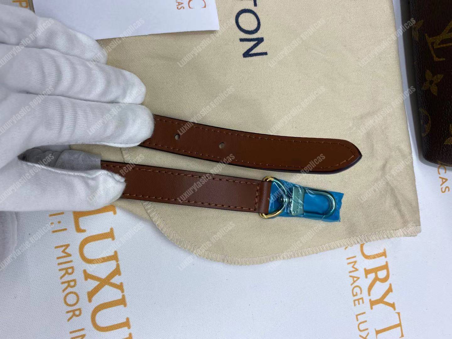 LV V Tote BB Monogram Noir